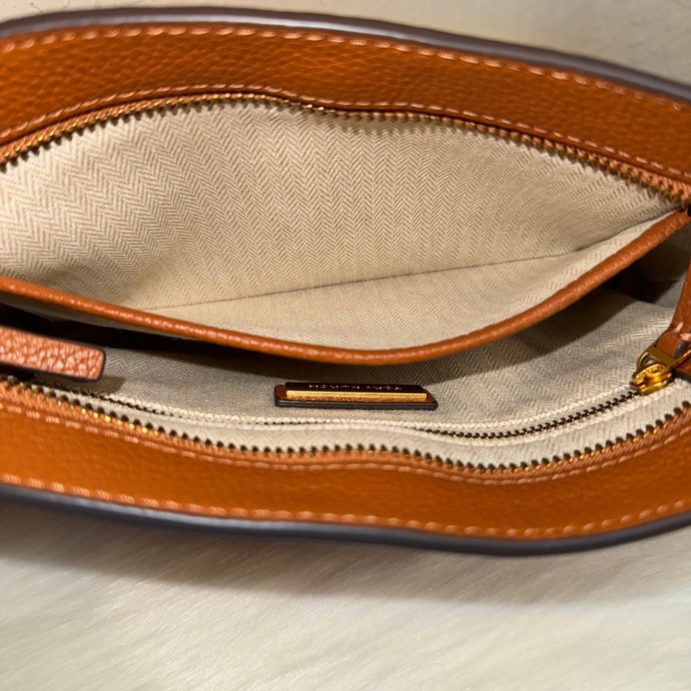 Tory Burch Tan Leather Crossbody Bag with Adjustable Strap - Picture 10 of 12